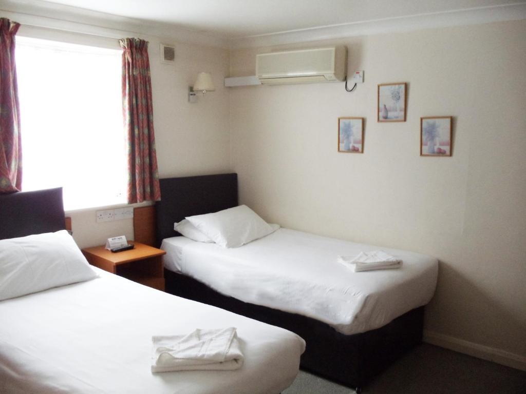 Sk Heathrow Hotel Hayes  Quarto foto