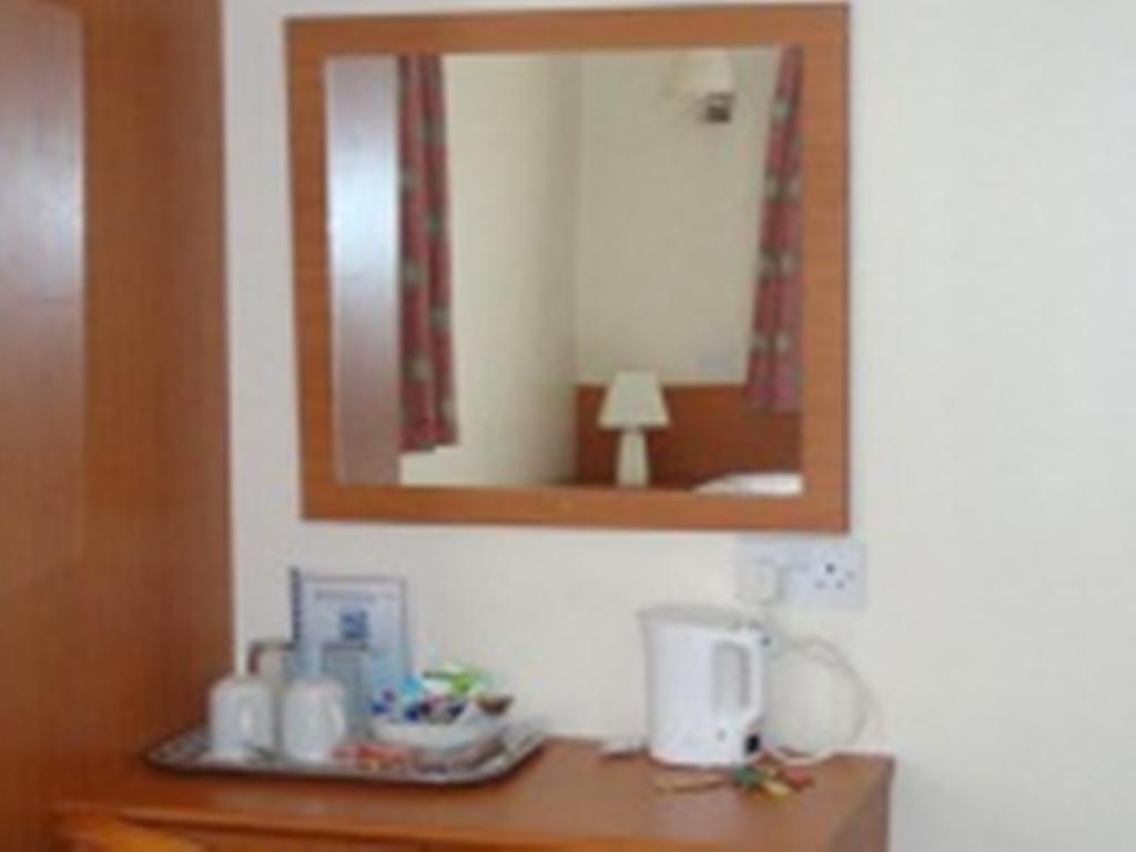 Sk Heathrow Hotel Hayes  Quarto foto